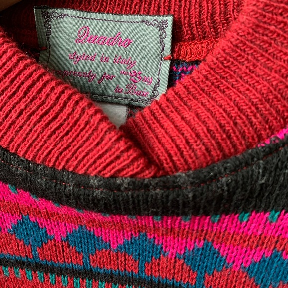 {COLOURFUL VINTAGE SWEATER} brand: The Bay, size: US M-L, colour: multicolour - Picture 3 of 5